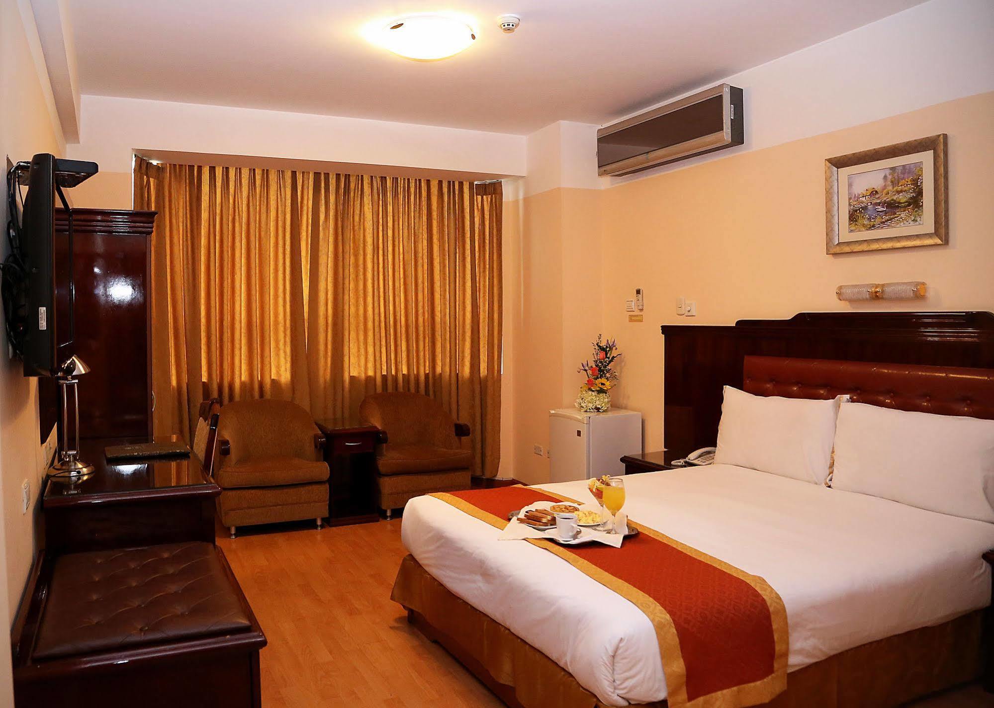 Hotel Princesa Lima Bagian luar foto