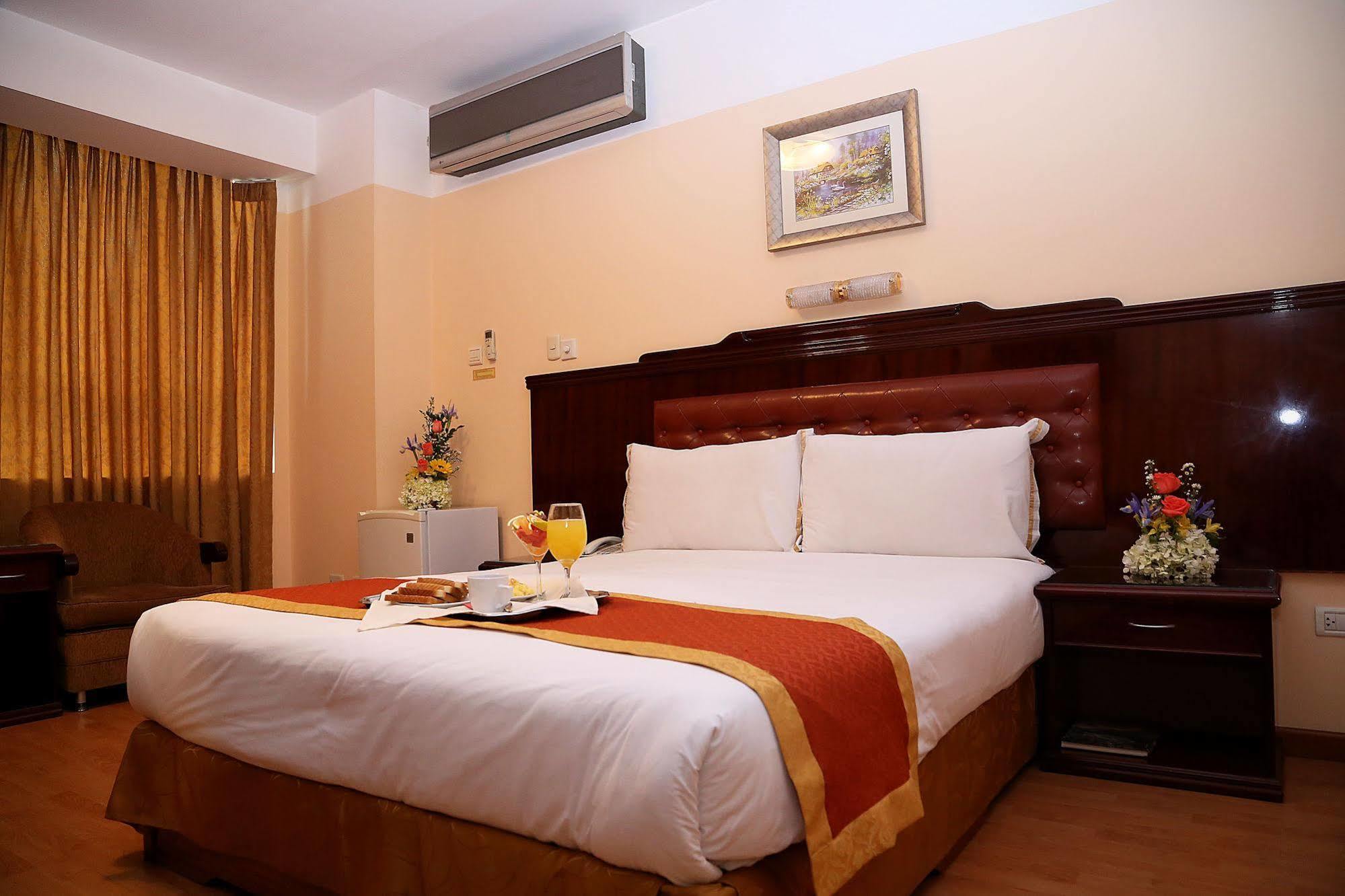 Hotel Princesa Lima Bagian luar foto