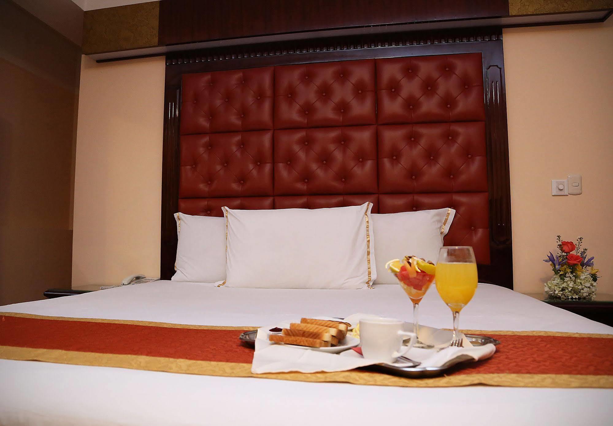 Hotel Princesa Lima Bagian luar foto