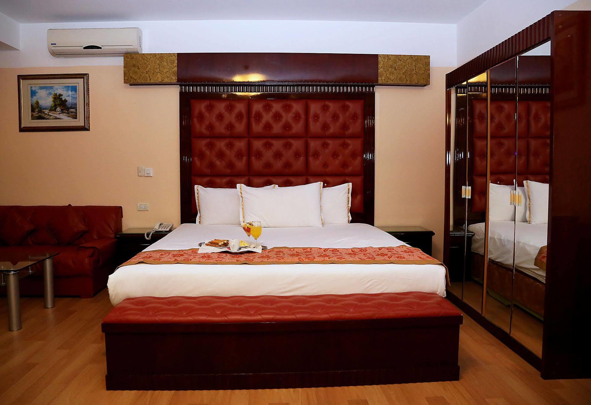 Hotel Princesa Lima Bagian luar foto